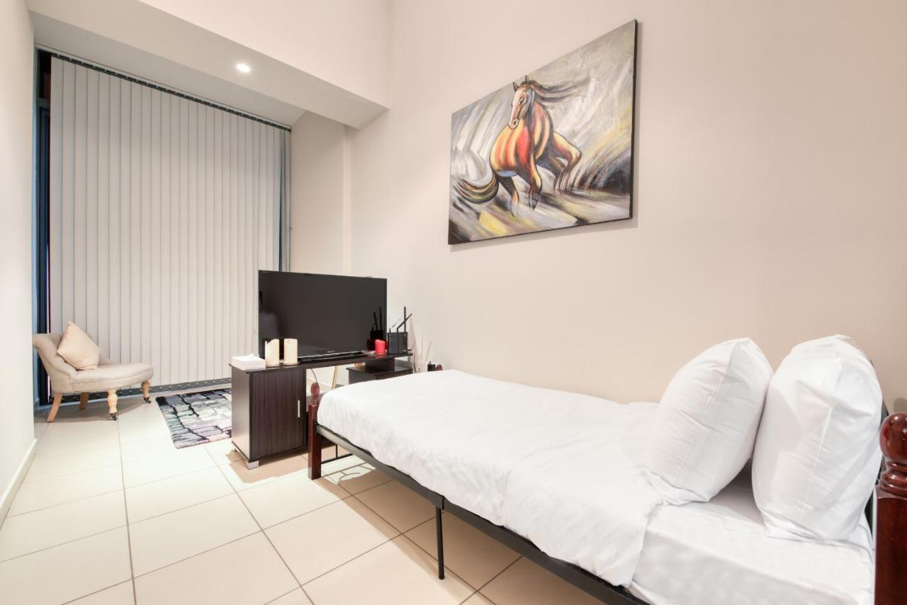 Maison Privee - Big, Bright, Luxury Marina Views Apt Next To Beach Dubai Eksteriør billede