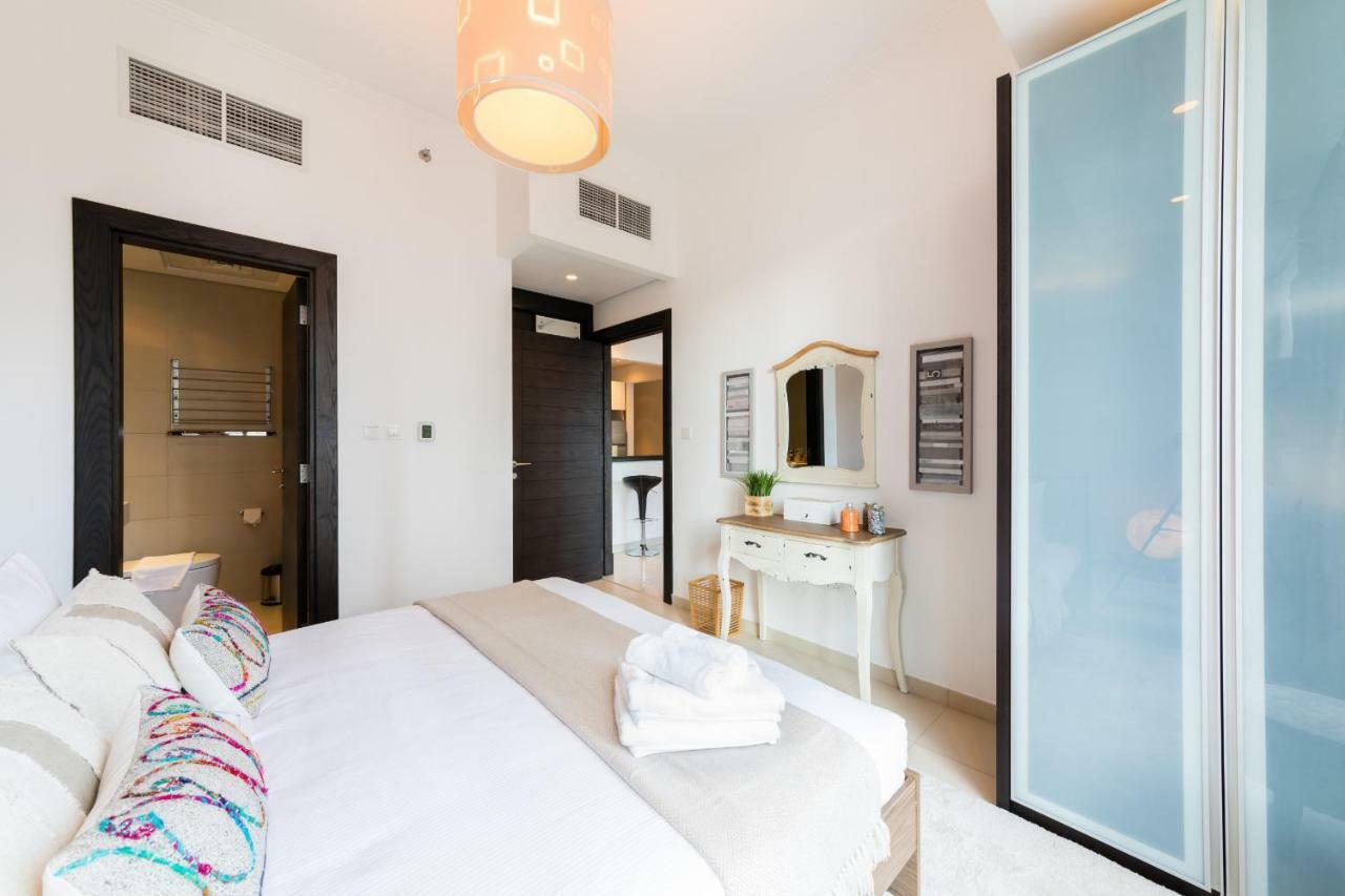 Maison Privee - Big, Bright, Luxury Marina Views Apt Next To Beach Dubai Eksteriør billede