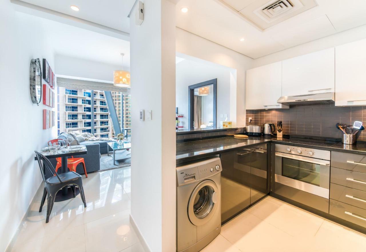 Maison Privee - Big, Bright, Luxury Marina Views Apt Next To Beach Dubai Eksteriør billede