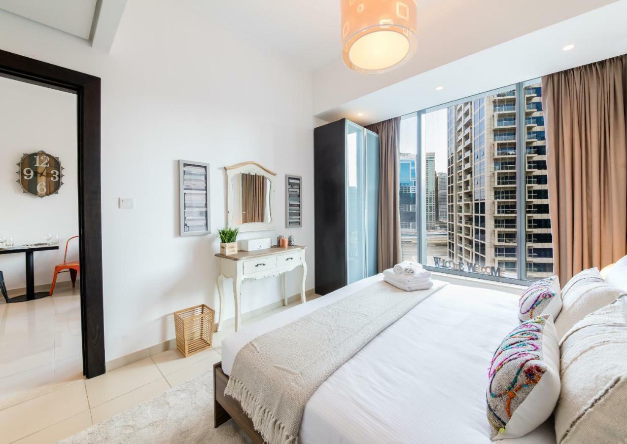 Maison Privee - Big, Bright, Luxury Marina Views Apt Next To Beach Dubai Eksteriør billede